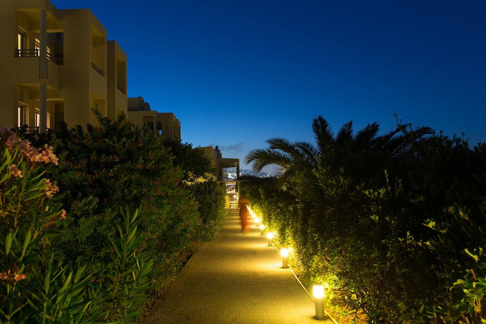 The Majestic Hotel ฟิรา ภายนอก รูปภาพ