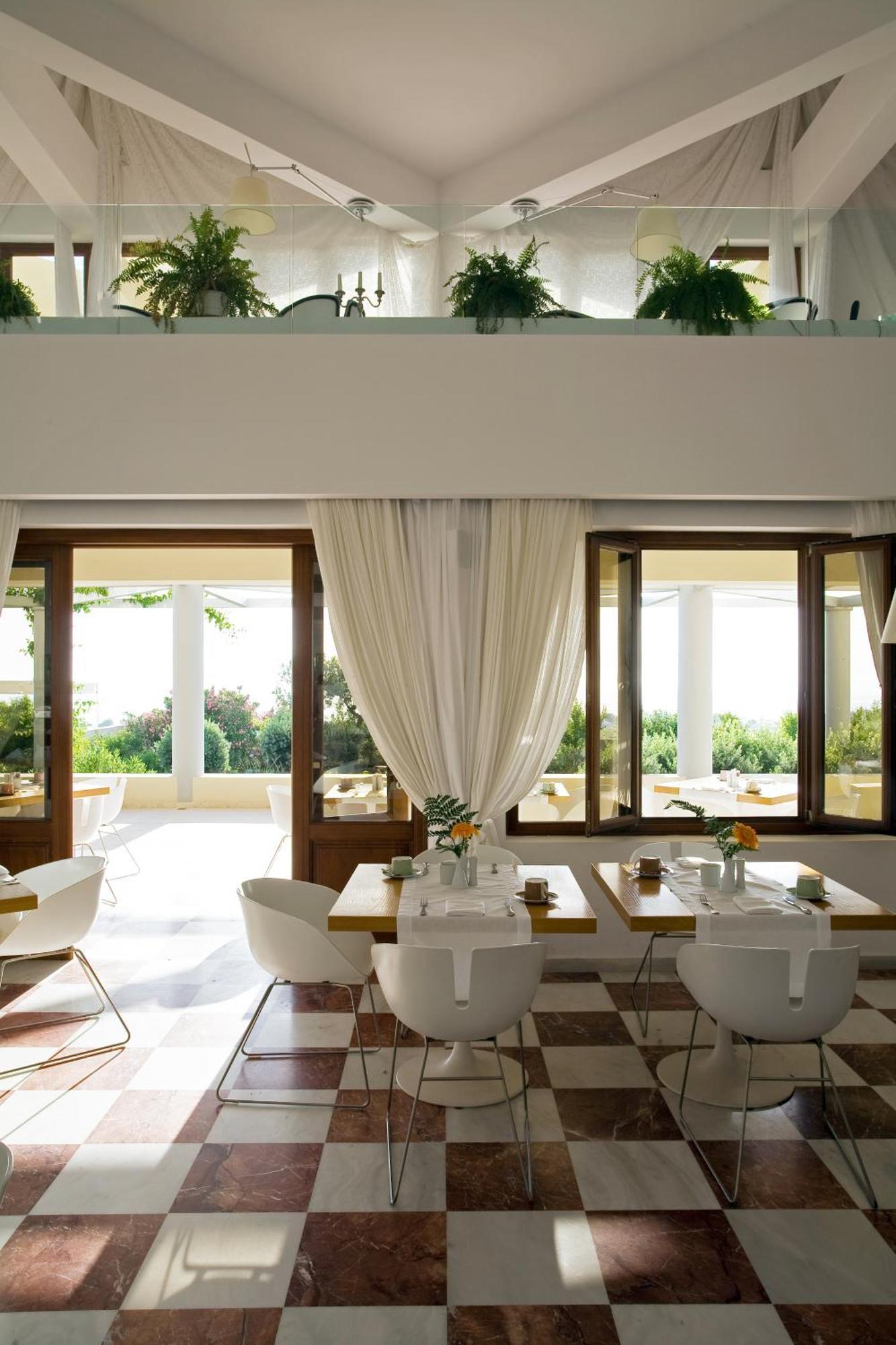 The Majestic Hotel ฟิรา ภายนอก รูปภาพ